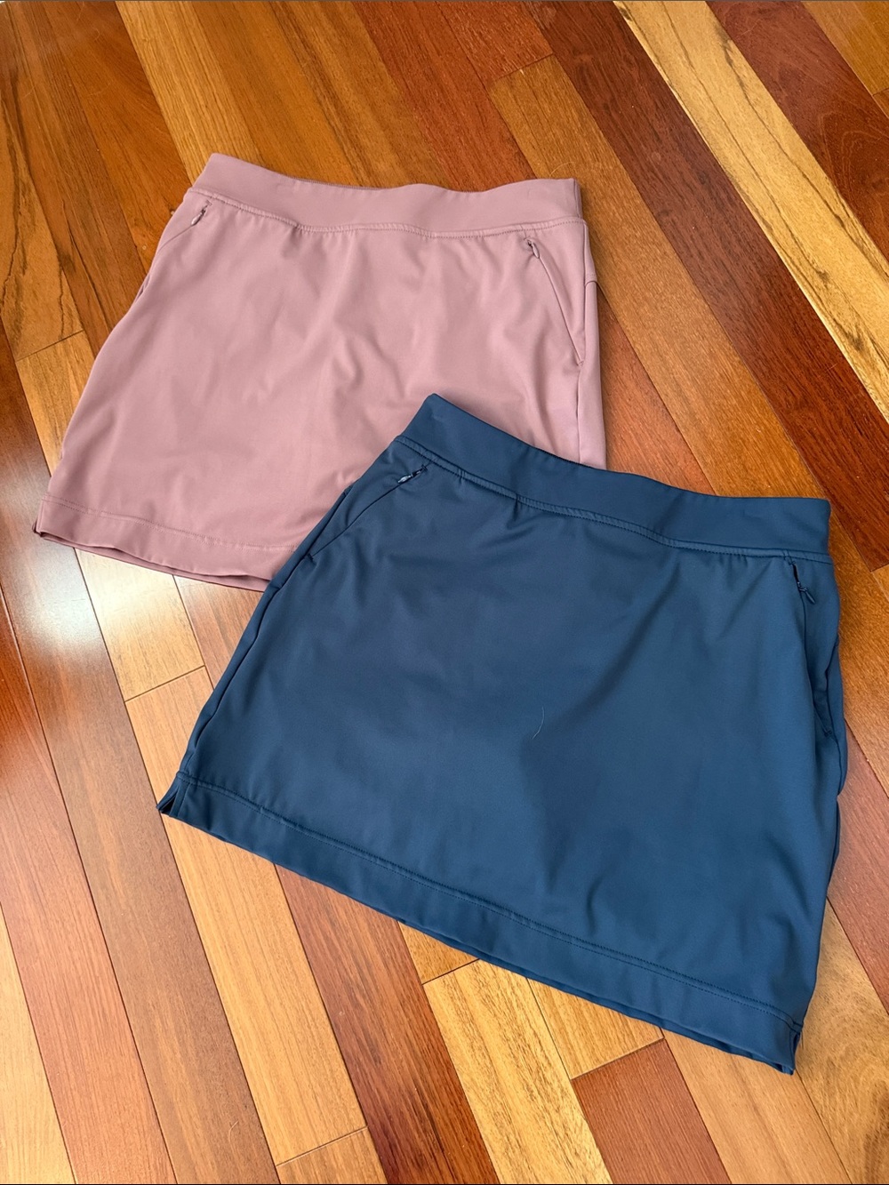 32 Degrees Dusty Rose and Navy Active Mini Skorts